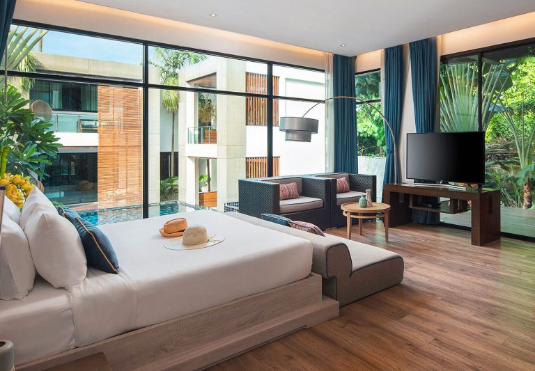 Junior-Suite-Pool-View-cover