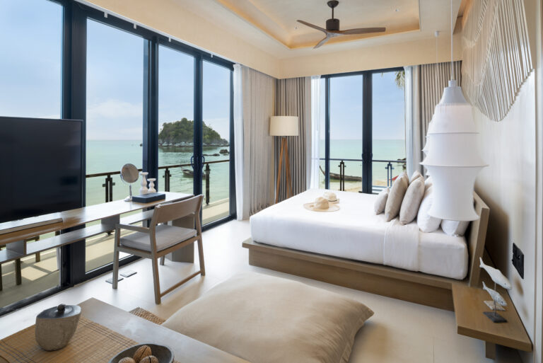 26Panoramic Suite Sea View